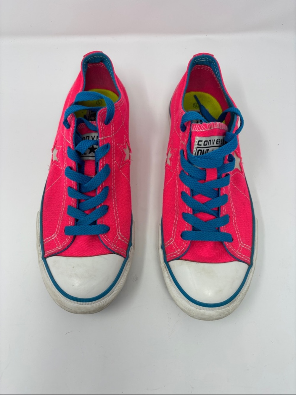 Converse Hot Pink Canvas Star Sneakers with Blue Laces 7.5 - Picture 2 of 7